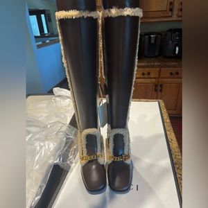 AUTHENTIC GUCCI BOOTS SIZE 36